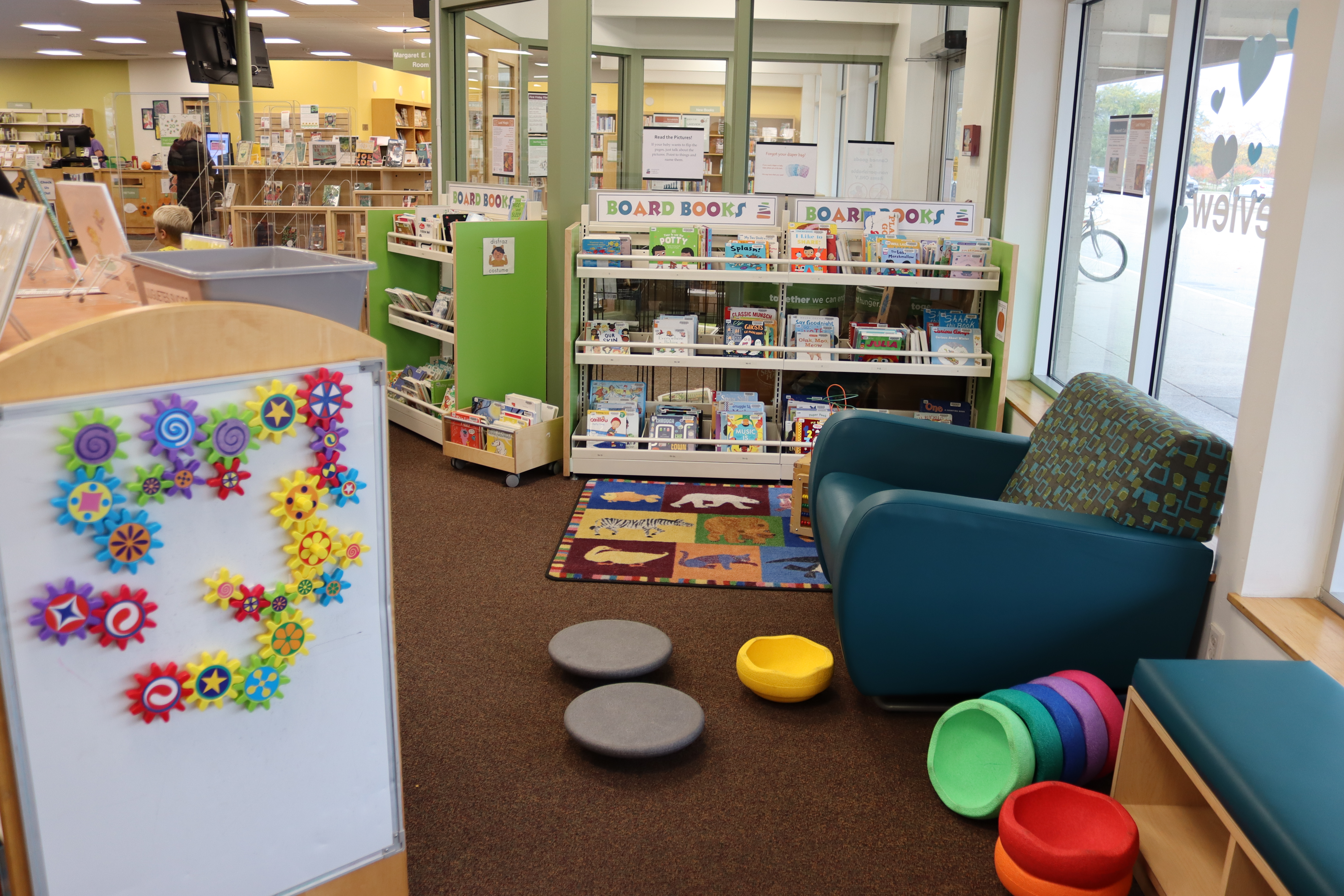 Play space at Lakeview Library for We Read Winter Break