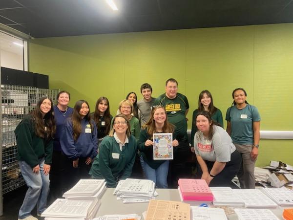 Friends of Madison Public Library Assembling Go Big Read Maker Kits November 2024 Central Library