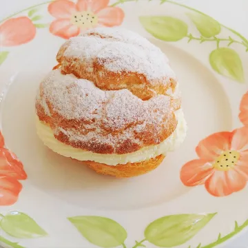 Cream puff Cream puff